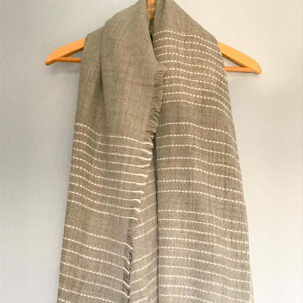 Old Navy Gray Scarf